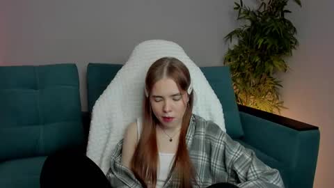 Julia online show from 02/17/25, 08:19