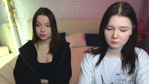 Julia online show from 03/08/25, 08:44