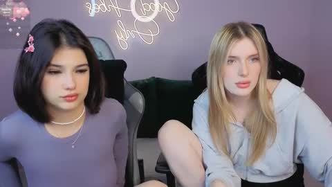 Julia online show from 09/16/25, 03:02