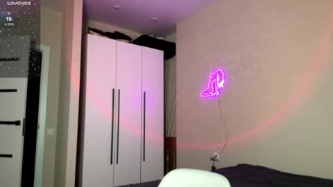 bklfeya online show from 11/16/25, 05:29