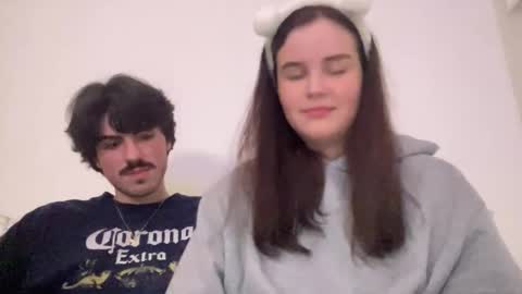 bkws985 online show from 10/28/25, 12:14