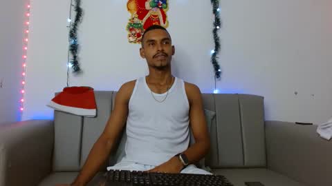 Snapshot of black_daddy01 chatting on 12/03/24, 12:24 black_daddy01 online show from 12/03/24, 12:24