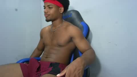 Snapshot of black_dicck chatting on 07/28/26, 03:13 tu morenito online show from 07/28/26, 03:13