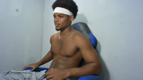Snapshot of black_dicck chatting on 07/31/26, 03:39 tu morenito online show from 07/31/26, 03:39