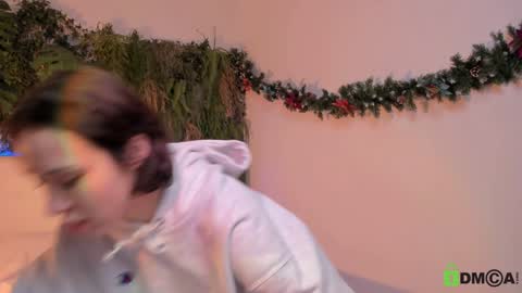 Jenny online show from 01/05/25, 04:38