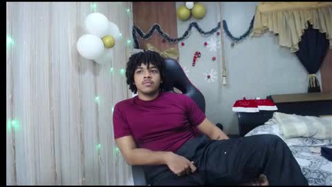 black_king_241 online show from 12/19/25, 03:35