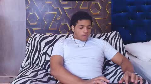 black_king_241 online show from 06/05/26, 01:39