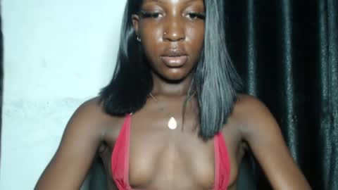 Snapshot of black_kittyangel chatting on 04/30/26, 07:36 Lila online show from 04/30/26, 07:36