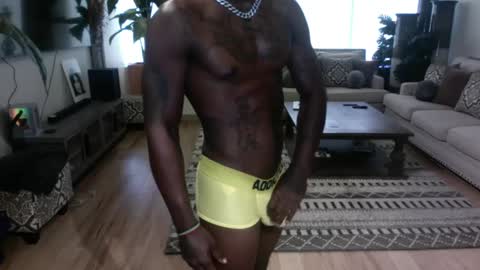 black_mamba2969 online show from 10/12/25, 09:58