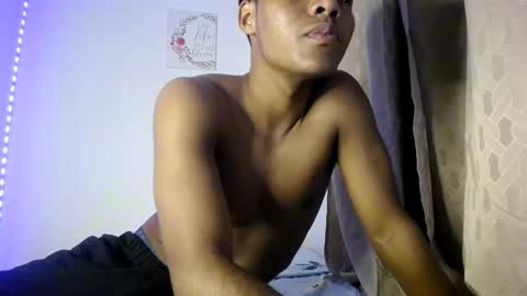 black_men9 online show from 12/15/25, 03:44