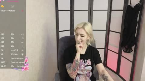 Emily online show from 04/27/26, 08:23