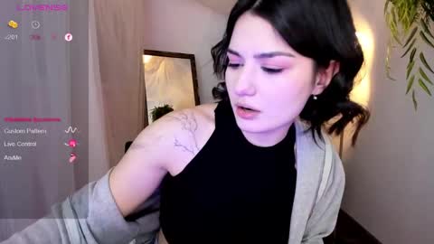 Mon Mon online show from 03/07/25, 03:08