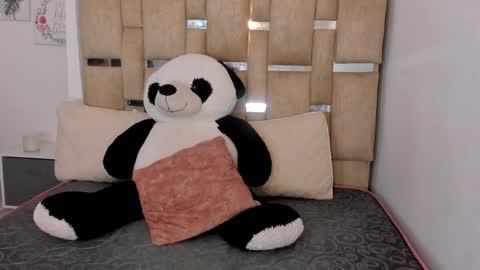 Snapshot of black_rose02 chatting on 06/01/26, 11:34 B L A C K R O S E online show from 06/01/26, 11:34
