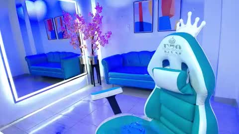 Rousse  online show from 10/19/25, 04:02