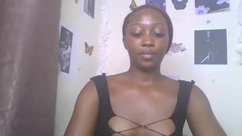 Snapshot of black_rosey chatting on 01/08/26, 01:57 veraa online show from 01/08/26, 01:57