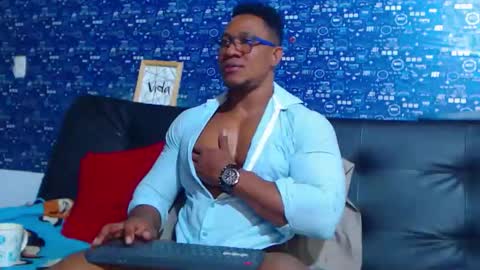 duglas online show from 10/22/25, 03:34