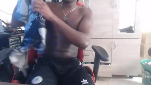 Black online show from 03/07/26, 05:21