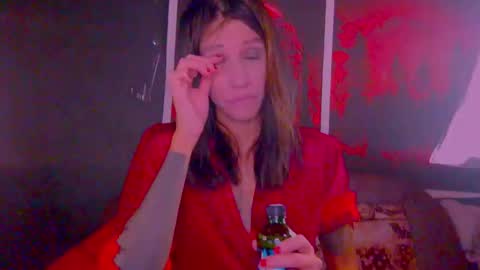 Kristin online show from 10/27/25, 07:01