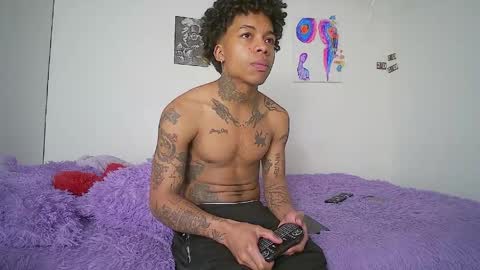 Snapshot of black_tentationx chatting on 04/28/26, 11:43 black_tentationx online show from 04/28/26, 11:43