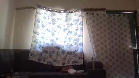 Snapshot of black_umbre chatting on 05/08/26, 07:25 Dee online show from 05/08/26, 07:25