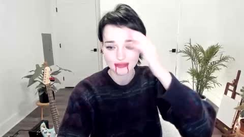 Ella online show from 11/01/25, 05:42