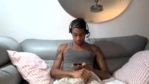 BlackBullTitus online show from 10/05/25, 02:21