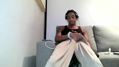 BlackBullTitus online show from 03/25/26, 04:18