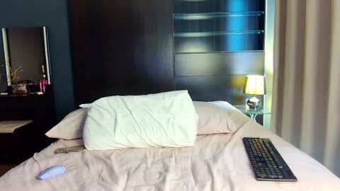 Snapshot of blackd0ll chatting on 06/03/26, 06:27 Angye online show from 06/03/26, 06:27