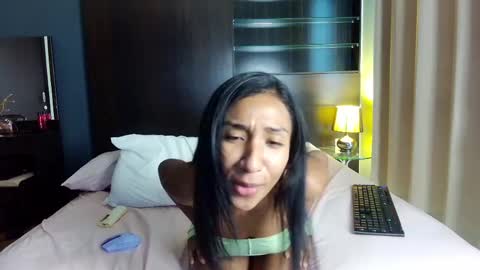 Snapshot of blackd0ll chatting on 06/08/26, 05:30 Angye online show from 06/08/26, 05:30