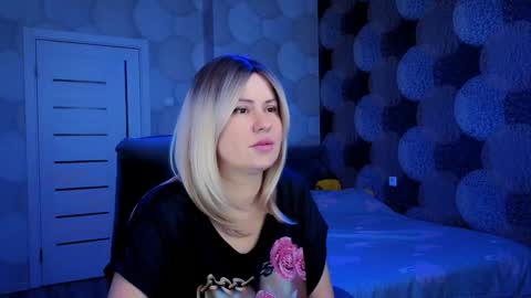 Snapshot of blackeyes11 chatting on 12/14/24, 04:34 blackeyes11 online show from 12/14/24, 04:34