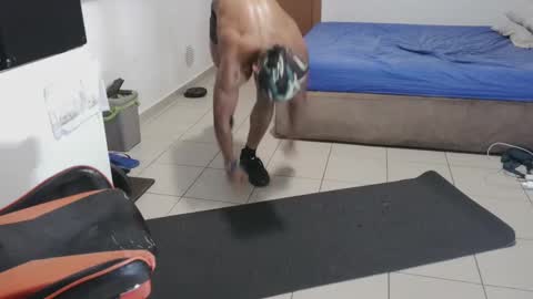 blackkiss_sweet online show from 02/13/25, 05:54