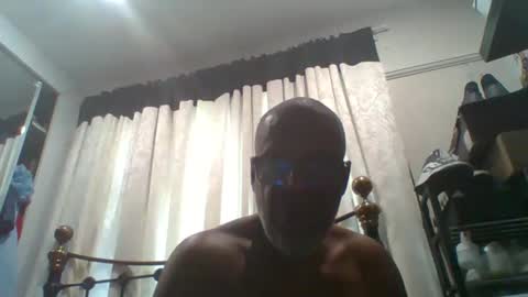 Me and her online show from 05/06/26, 08:30
