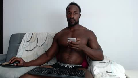 Twtter 1MikeBeckford            Onlyfns beckfordmike online show from 04/17/26, 01:58