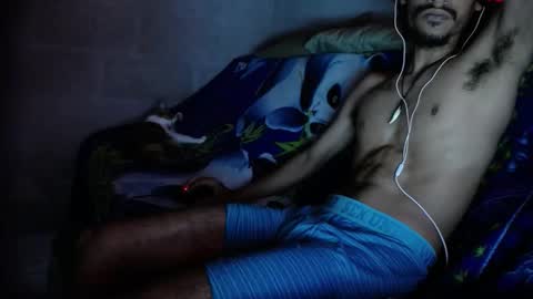 Snapshot of blackpanter_13 chatting on 09/21/25, 11:12 Black Panther online show from 09/21/25, 11:12