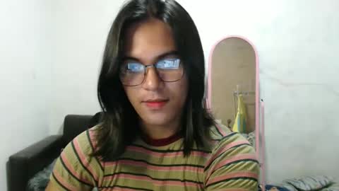 Ellez online show from 12/17/24, 07:37