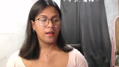 Ellez online show from 10/13/25, 01:49