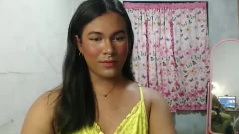 Ellez online show from 04/24/26, 07:27