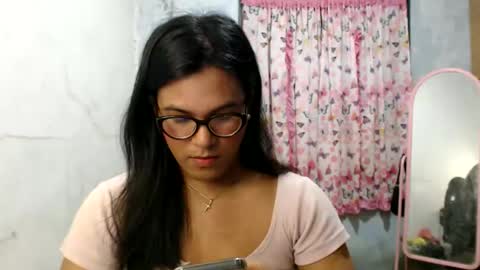 Ellez online show from 05/29/26, 08:07