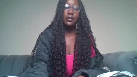 Snapshot of blackprincess25 chatting on 05/01/26, 01:10 Lorraine online show from 05/01/26, 01:10