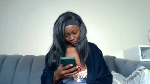 Snapshot of blackprincess25 chatting on 06/29/26, 09:04 Lorraine online show from 06/29/26, 09:04