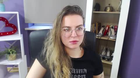 Snapshot of blackrosezoey chatting on 01/11/25, 11:45 Z O E Y online show from 01/11/25, 11:45