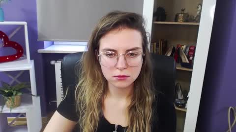 Snapshot of blackrosezoey chatting on 01/20/25, 11:35 Z O E Y online show from 01/20/25, 11:35
