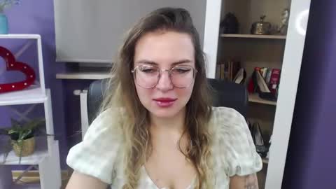 Snapshot of blackrosezoey chatting on 01/23/25, 05:35 Z O E Y online show from 01/23/25, 05:35