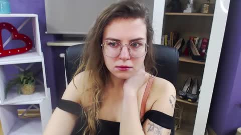 Snapshot of blackrosezoey chatting on 01/29/25, 05:30 Z O E Y online show from 01/29/25, 05:30