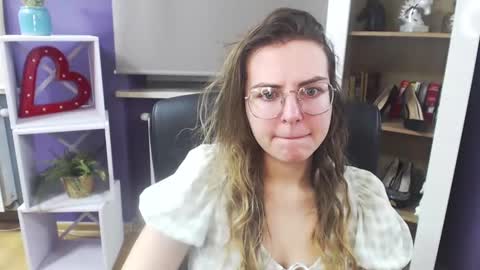Snapshot of blackrosezoey chatting on 02/06/25, 05:35 Z O E Y online show from 02/06/25, 05:35