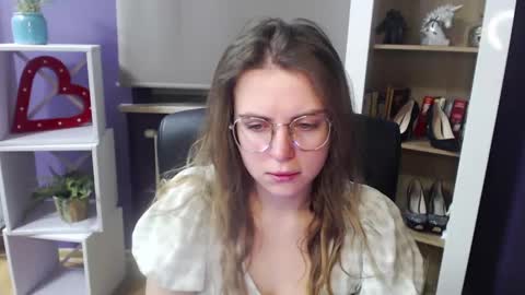 Snapshot of blackrosezoey chatting on 02/18/25, 05:31 Z O E Y online show from 02/18/25, 05:31
