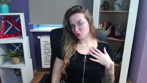 Snapshot of blackrosezoey chatting on 02/21/25, 07:34 Z O E Y online show from 02/21/25, 07:34
