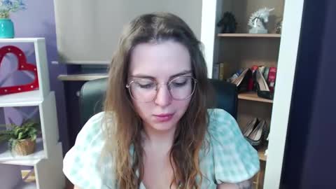 Snapshot of blackrosezoey chatting on 02/25/25, 05:41 Z O E Y online show from 02/25/25, 05:41