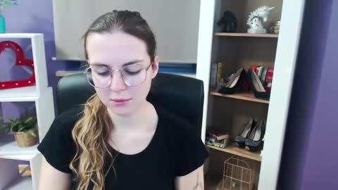 Snapshot of blackrosezoey chatting on 03/04/25, 05:32 Z O E Y online show from 03/04/25, 05:32