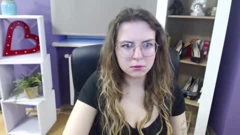 Snapshot of blackrosezoey chatting on 03/05/25, 05:40 Z O E Y online show from 03/05/25, 05:40